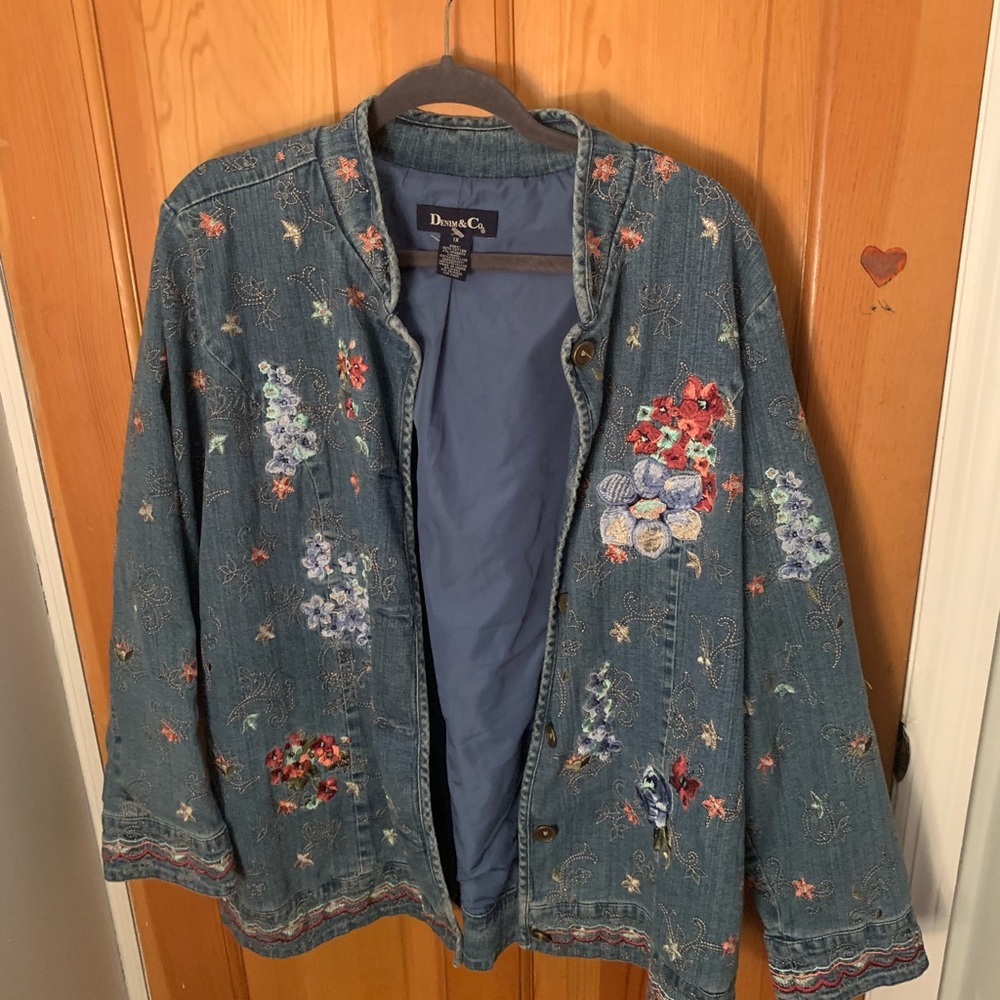 Floral Embroidered Denim Jacket